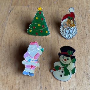 Set Vintage SWIBCO Christmas pins in good condition